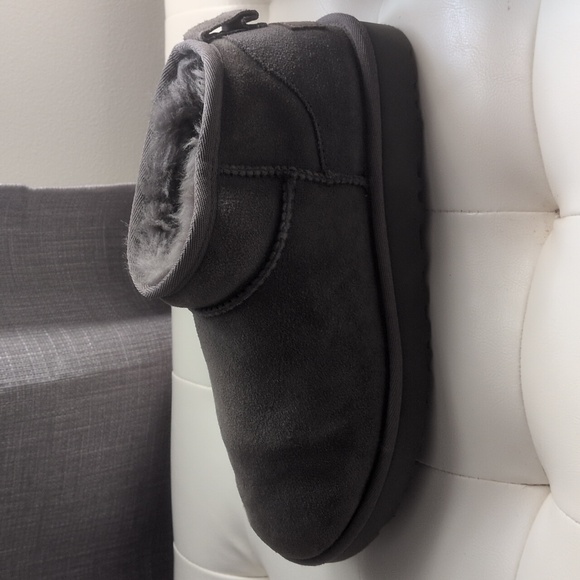 UGG Classic Ultra Mini - Picture 5 of 11